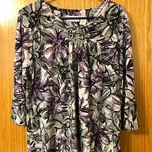 3 for $15 💚 Alfred Dunner floral top - Medium